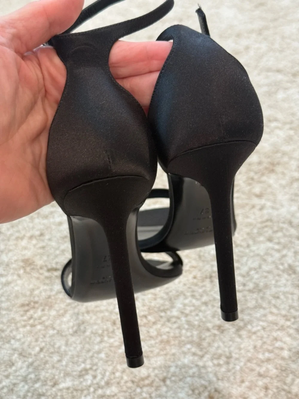 Saint Laurent Amber 105 Satin Heels. - Picture 14 of 15